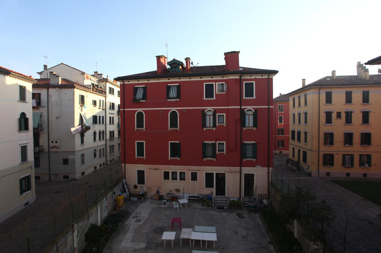 Ca' Santa Marta Apartment Venice Exterior photo